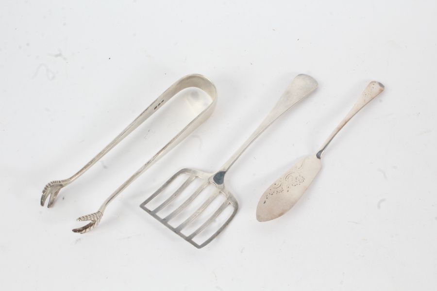 Silver, various dates and makers, to include serving slice, butter knife, sugar tongs, 2.9oz (3)