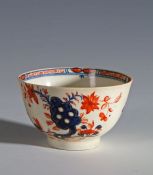 Lowestoft Redgrave style tea bowl decorated in the "two birds" pattern, 7.5cm diameter, 4.5cm high