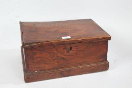 18th century elm box, the hinged lid enclosing a compartmentalised lift out tray with some