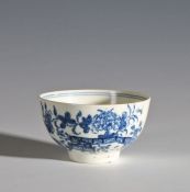 Lowestoft porcelain tea bowl and saucer decorated in the fence and garden pattern, 6.5cm diameter,