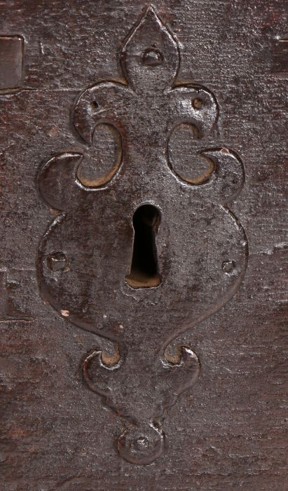 17th Century German oak strong box, the rectangular top above twin locks and iron straps flanked - Image 3 of 4