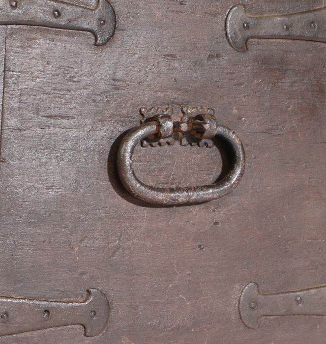 17th Century German oak strong box, the rectangular top above twin locks and iron straps flanked - Image 2 of 4