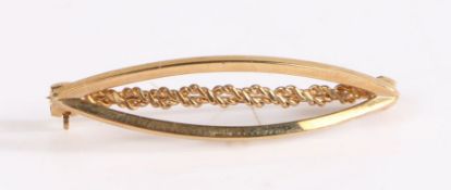9 carat gold brooch, of oval form with rope twist effect centre, 3.3g