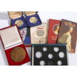 commemorative coins including 2001 five pound and Queen Elizabeth 80th crown etc
