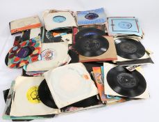 Large quantity of Pop and Rock 7" singles.