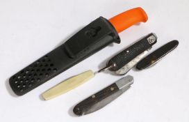 Second World War British army clasp knife, together with a divers knife by Hultafors, and three