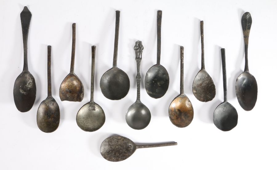 Three late 16th century slip-top spoons, English All with maker’s mark to fig-shaped bowl, largest - Image 2 of 2