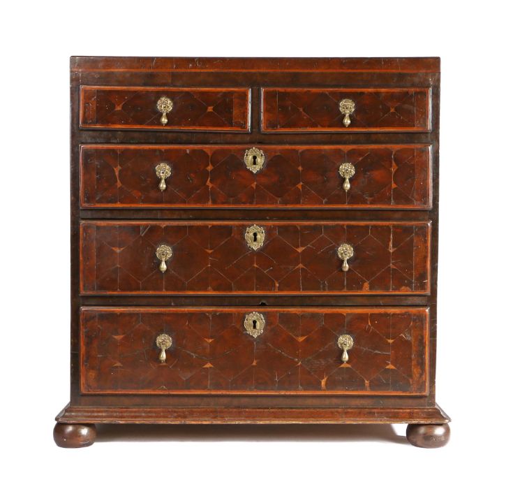 William and Mary oyster veneered chest of drawers, the rectangular cross banded burr edge top - Image 3 of 3