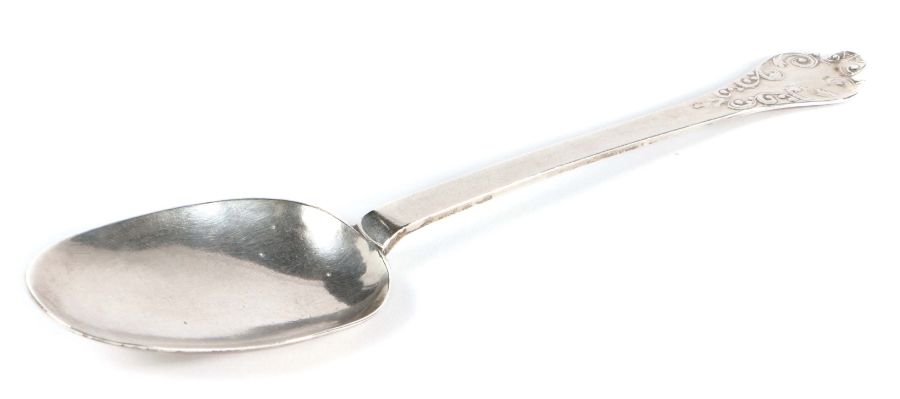 James II/ William and Mary silver lace back trefid spoon, London marks rubbed, maker probably