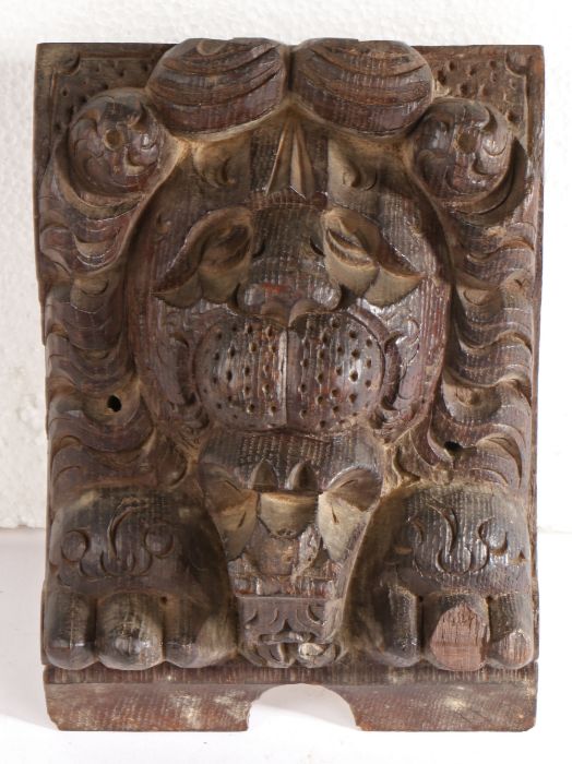 An unusual carved oak lion corbel, circa 1600-20, with a curled mane, prominent muzzle and open - Image 2 of 2