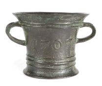 A good QUEEN ANNE LEADED-BRONZE MORTAR, BY RALPH ASHTON (FL. 1703 - 1728), WIGAN, LANCASHIRE,