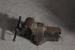 Large Fortis Steel vice