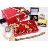 Collection of costume jewellery to include wristwatches, earrings, brooches ect (Qty)