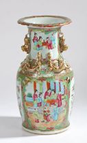 Chinese Canton porcelain vase, Qing Dynasty, the baluster vase with figural decorated panels and
