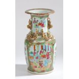 Chinese Canton porcelain vase, Qing Dynasty, the baluster vase with figural decorated panels and