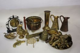 Quantity of various brass, to include horse brasses, trays, ornaments, jugs, vases, small gong etc.,