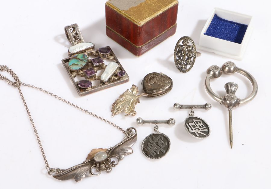 Collection of silver and white metal jewellery to include, Scottish brooch, ring, continental silver