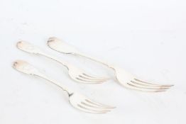 Pair of George IV silver dessert forks, London 1822, maker Jonathan Hayne, the fiddle pattern