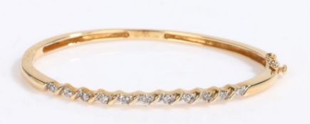 An 18ct yellow gold diamond set bracelet. Approx. total diamond carat weight: 0.50cts. Colour: H-