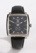 Tag Heuer Monaco automatic gentleman's stainless steel wristwatch, ref. WW2110, the signed black