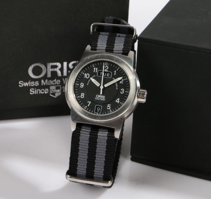 Oris Big Crown gentleman's stainless steel wristwatch, ref. 7501, the signed black dial with