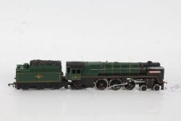 Hornby "Oliver Cromwell" locomotive and tender, 70013, with green livery
