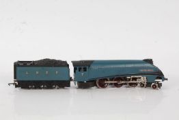 Wrenn "Sir Nigel Gresley" locomotive and tender