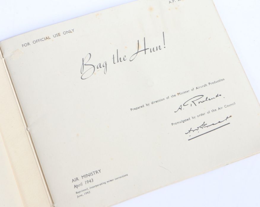 Air Ministry edition of 'Bag The Hun', dated 1943, Estimation of Range and Angle Off, 18cm wide