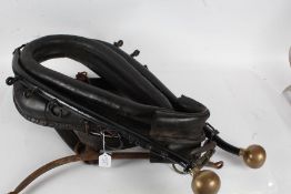 Heavy horse bridle and carriage accessories