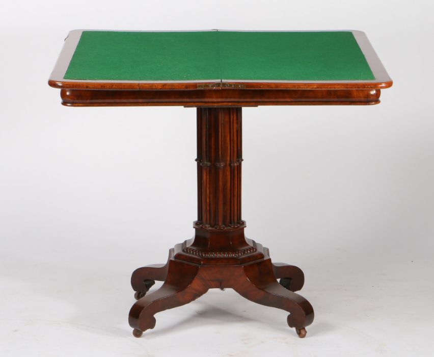 Victorian mahogany card table, the quarter veneered rectangular top with rounded corners opening - Image 2 of 2