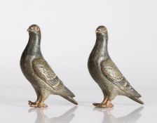 Pair of cold painted bronze pigeons, 6.5cm high