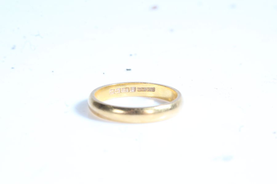 22 carat gold wedding band, weight 6.0 grams