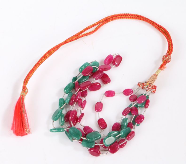 An adjustable fabric Indian style tiered necklace, set with two rows of pink stone beads and one row - Image 2 of 2