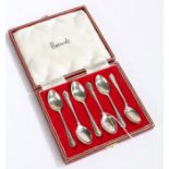 Set of six Elizabeth II silver coffee spoons, Sheffield 1973, maker Gee & Holmes, with Dubarry