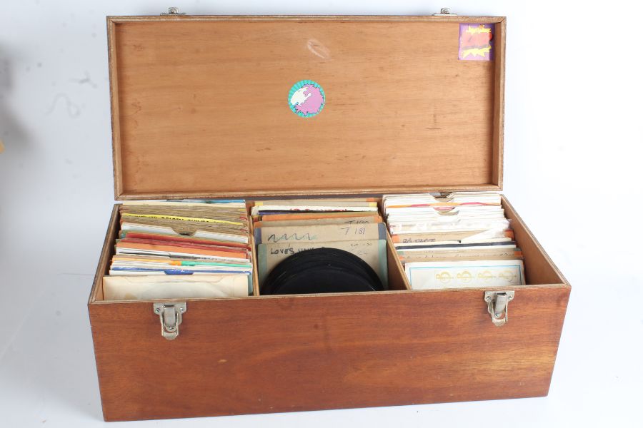 Collection of approx. 175 7" singles with storage case