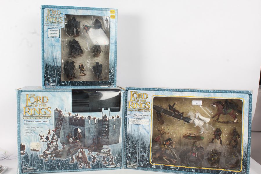 Lord of the Rings, collection of loose figures and three boxed sets to include Ambush at Weathertop,
