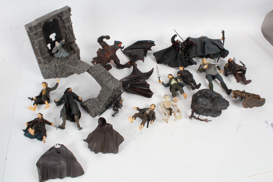 Lord of the Rings, collection of loose figures and three boxed sets to include Ambush at Weathertop, - Image 2 of 2