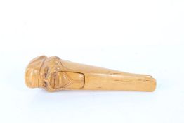 19th century novelty treen nutcracker in the form of a man wearing a hat, 15cm high