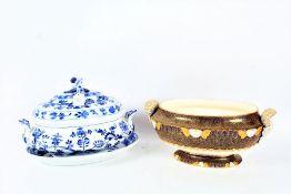 Meissen 'Onion' pattern tureen and cover with matching plate, the plate with Meissen transfer