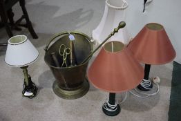 Brass coal scuttle, with carrying handle, and a quantity of irons, together with various table lamps