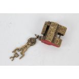 Padlock Itika Box, with a floral decorated design