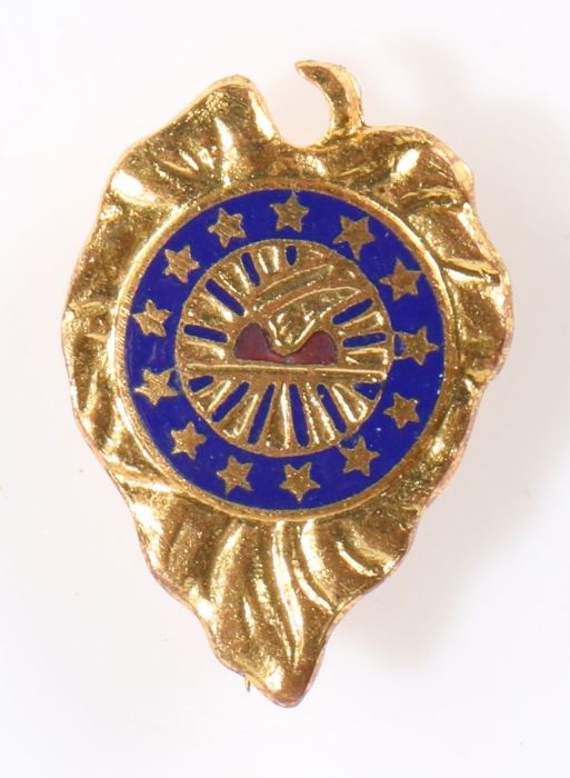 Second World War U.S. Distinctive Unit Insignia to the 11th Quartermaster Battalion, pin fitting