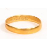 A 22 carat gold wedding band, weight 3.4 grams