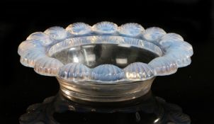 Rene Lalique glass dish with shell moulded border, signed to base, 20cm diameter