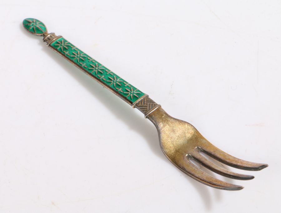 J Tostrup Norwegian silver and green enamel fork, 13cm long, 0.6oz, housed in original box