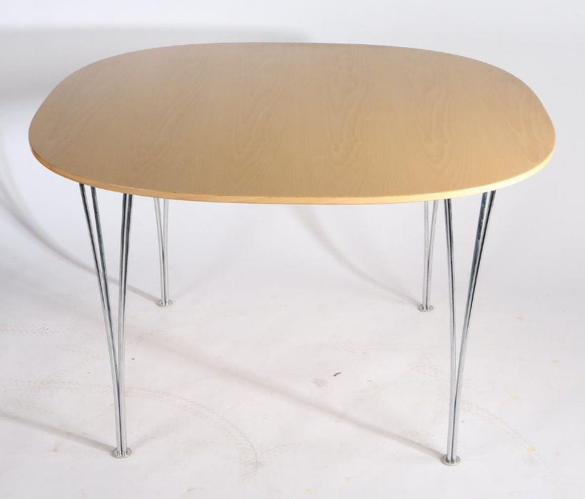 Fritz Hansen Danish dining table, circa 1999, the beech laminated top raised on quadruple tapering