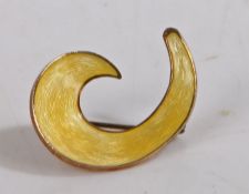 Ivar T. Holth Norwegian silver and yellow enamel brooch, modelled as a tapering scroll, 3cm wide