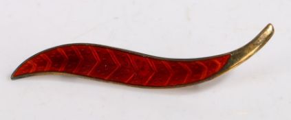 Aksel Holmsen Norwegian silver and red enamel brooch, modelled as a feather, 6cm wide