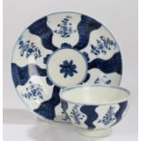 Lowestoft porcelain tea bowl and saucer, circa 1775,  'Robert Browne' pattern, the saucer 12cm