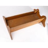 A small set of 19th Century faux grained pine hanging shelves, twin shelves, shaped-ends, 45cm